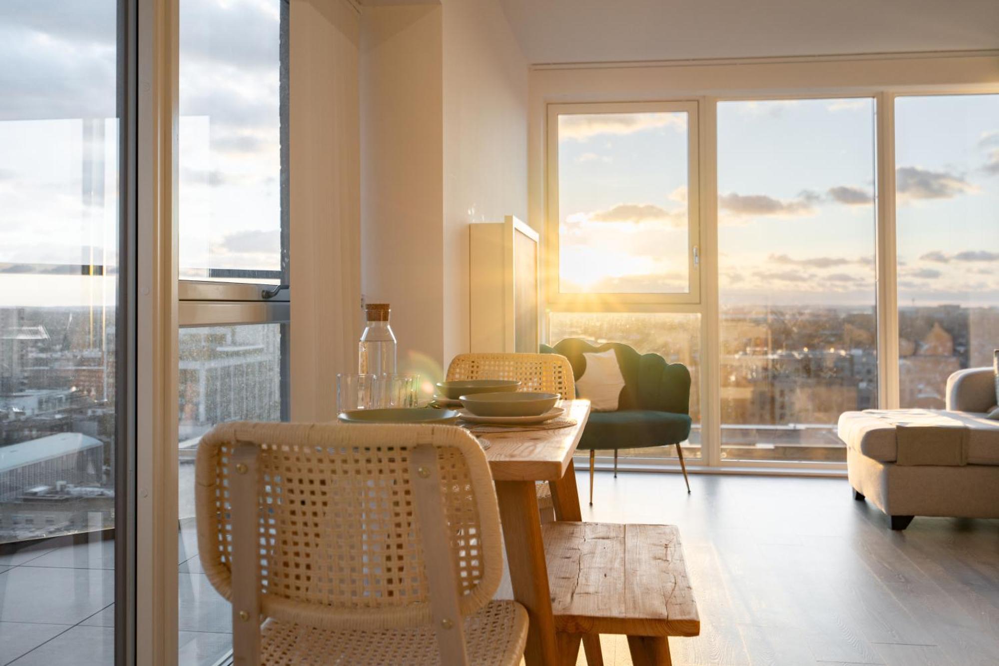 شقة Sunset Retreat: Steps From Heathrow/Twickenham هاونسلو المظهر الخارجي الصورة